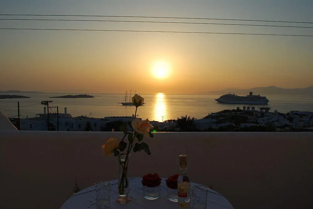 Morfoula'S Studios Mykonos Town 2*,