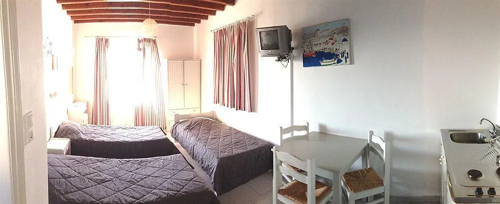 Morfoula'S Studios Mykonos Town 2*,