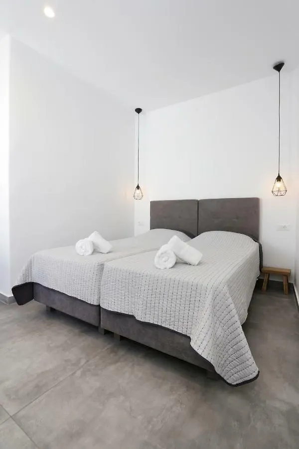 Morfoula'S Studios Mykonos Town 2*,  그리스